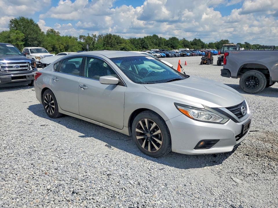 Продажа на аукционе авто 2018 Nissan Altima, vin: 1N4AL3AP3JC185241, номер лота: 68161916