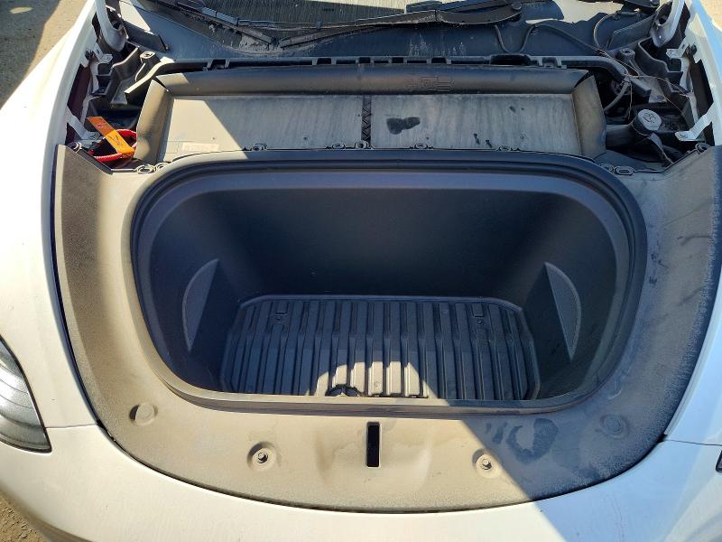 Продаж на аукціоні авто 2021 Tesla Model Y, vin: 7SAYGDED8RF008883, номер лоту: 69648576
