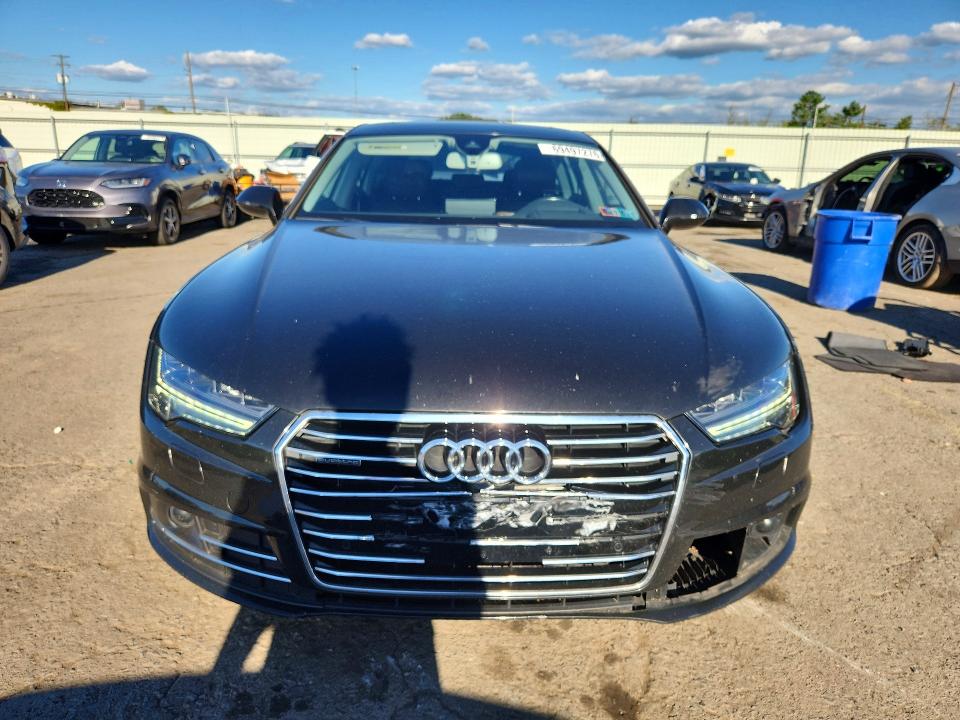 69497276 :رقم المزاد ، WAU22AFC8HN007218 vin ، 2017 Audi A7 مزاد بيع