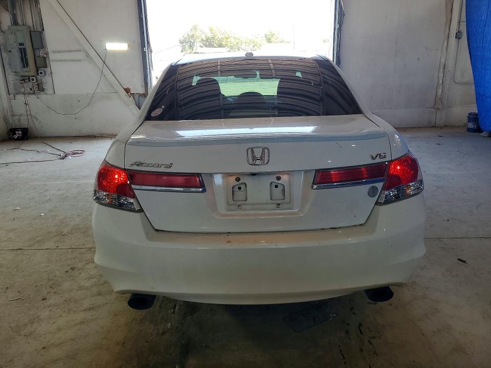 Auction sale of the 2012 Honda Accord, vin: 1HGCP3F82CA021570, lot number: 67699076