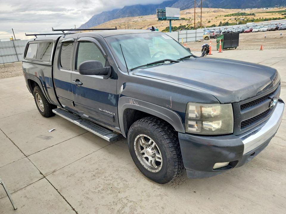 Продаж на аукціоні авто 2008 Chevrolet Silverado, vin: 1GCEK19C48Z225175, номер лоту: 70818556