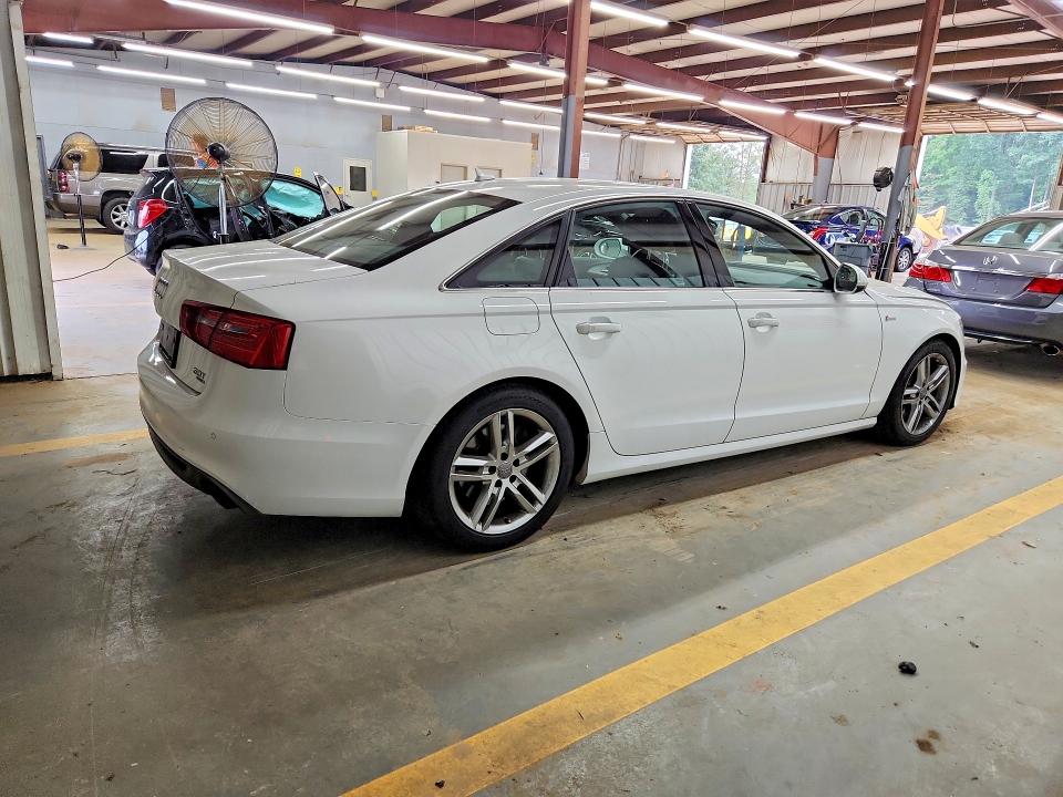 69107346 :رقم المزاد ، WAUHGAFC5CN075951 vin ، 2012 Audi A6 مزاد بيع