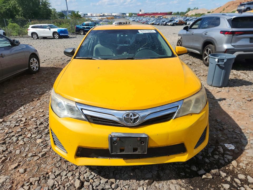 67919926 :رقم المزاد ، 4T4BF1FK1ER370378 vin ، 2014 Toyota Camry مزاد بيع