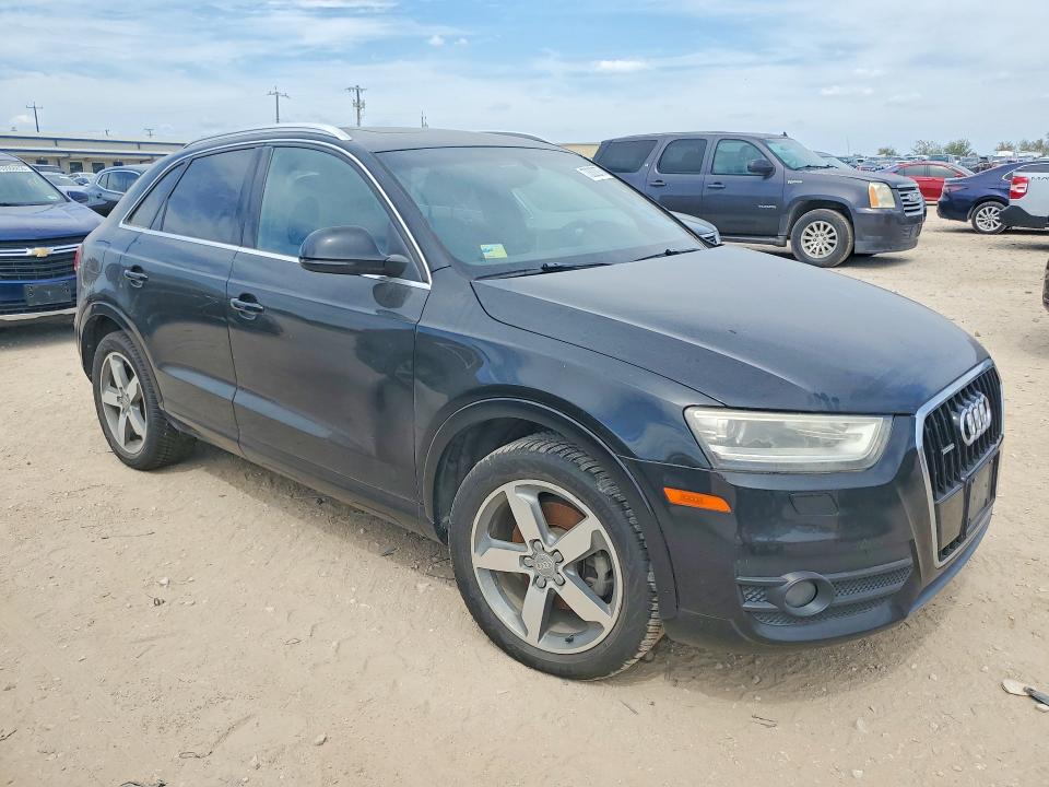 2015 Audi Q3 მანქანა იყიდება აუქციონზე, vin: WA1EFCFS1FR011618, აუქციონის ნომერი: 70820276