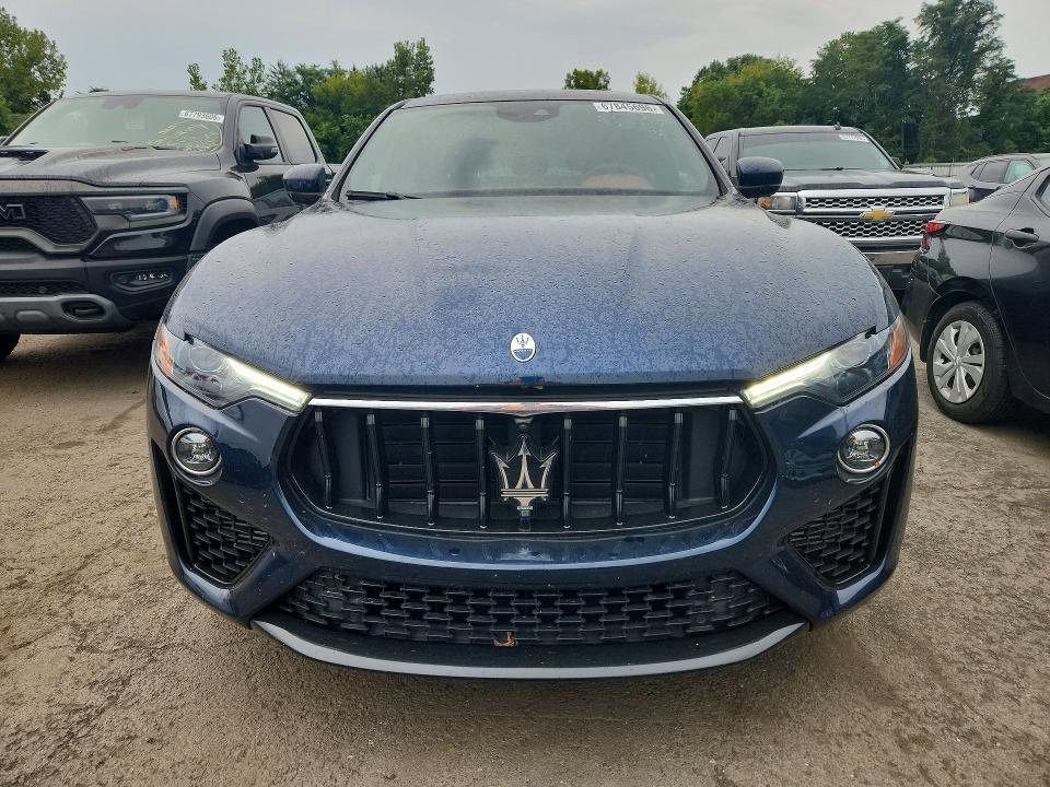 67845696 :رقم المزاد ، ZN661YUM6PX435611 vin ، 2023 Maserati Levante مزاد بيع