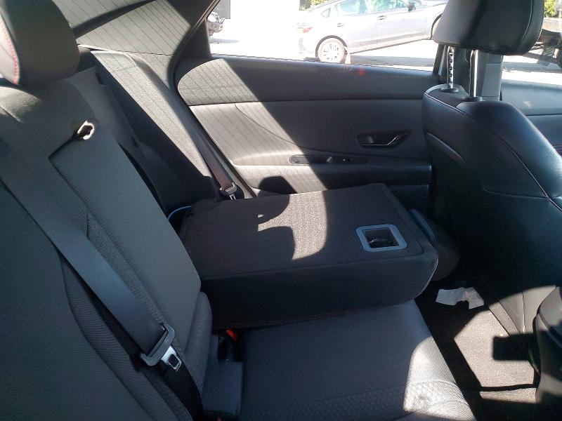 70772626 :رقم المزاد ، KMHLR4AF7MU180665 vin ، 2021 Hyundai Elantra مزاد بيع