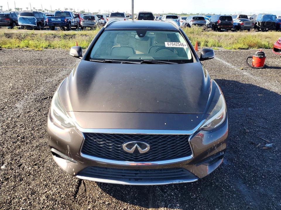 67042546 :رقم المزاد ، SJKCH5CP0KA006841 vin ، 2019 Infiniti Qx30 مزاد بيع