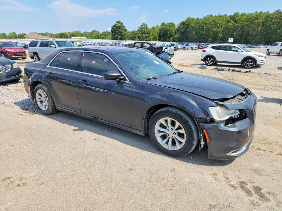Продажа на аукционе авто 2015 Chrysler 300, vin: 2C3CCAAG8FH833026, номер лота: 69857566