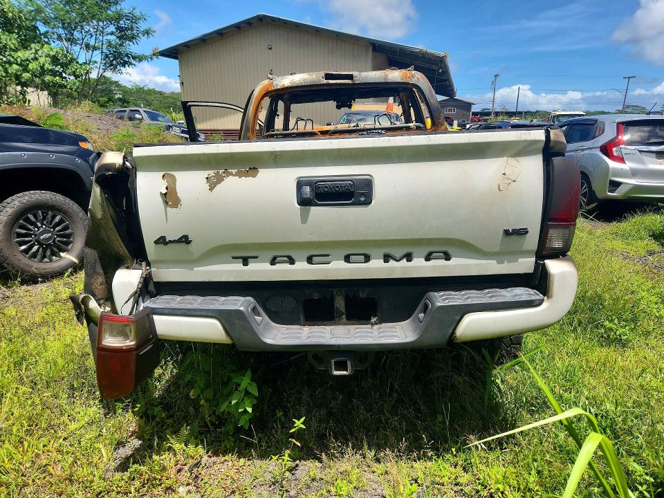 67040306 :رقم المزاد ، 3TMDZ5BN2JM038244 vin ، 2018 Toyota Tacoma مزاد بيع