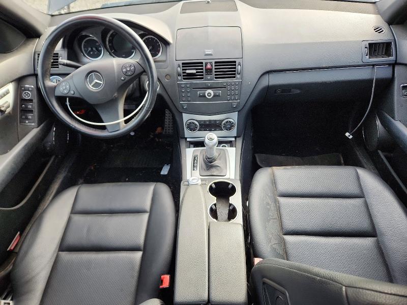 68797306 :رقم المزاد ، WDDGF81X49R042306         vin ، 2009 Mercedes-benz C مزاد بيع
