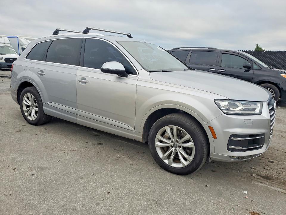 70487586 :رقم المزاد ، WA1AHAF71HD047172 vin ، 2017 Audi Q7 مزاد بيع
