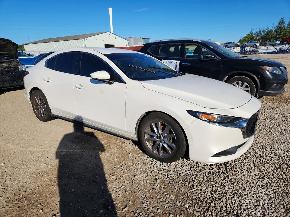 Продажа на аукционе авто 2021 Mazda 3, vin: JM1BPACL8M1345163, номер лота: 68176476