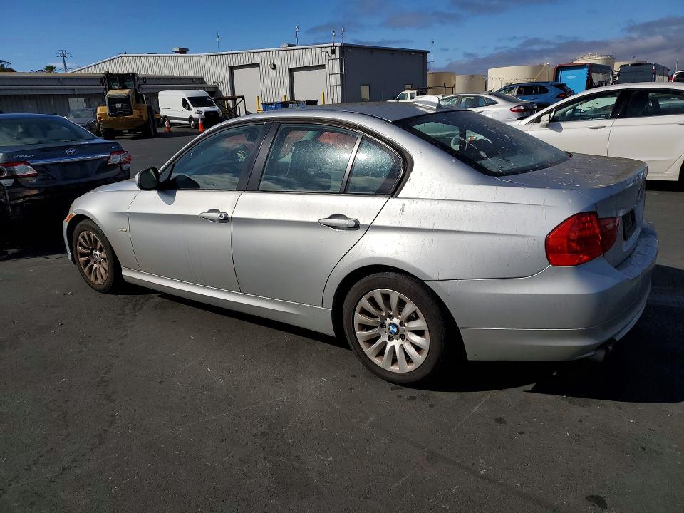 69814366 :رقم المزاد ، WBAPH57539NL79711 vin ، 2009 Bmw 328 مزاد بيع