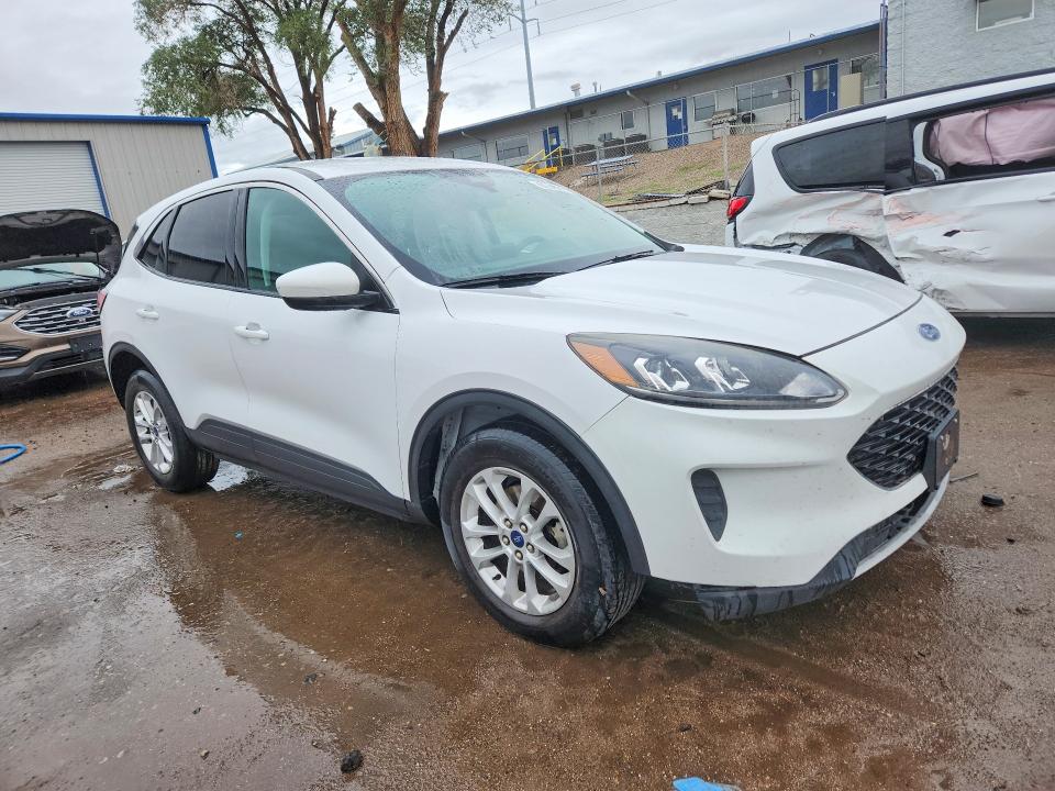 2021 Ford Escape მანქანა იყიდება აუქციონზე, vin: 1FMCU9G66MUA83525, აუქციონის ნომერი: 70627036