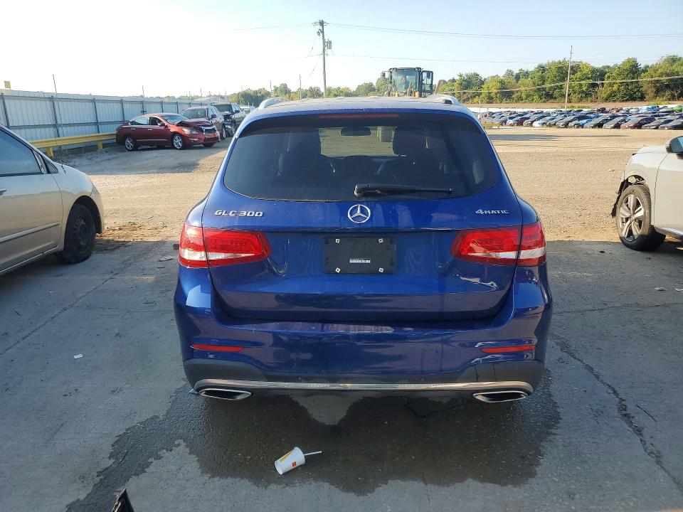 67327206 :رقم المزاد ، WDC0G4KB7HF117904 vin ، 2017 Mercedes-benz Glc مزاد بيع