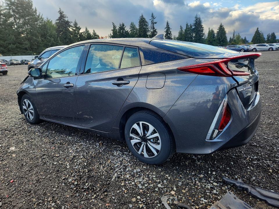 2018 Toyota Prius Prime მანქანა იყიდება აუქციონზე, vin: JTDKARFP3J3086175, აუქციონის ნომერი: 70365956