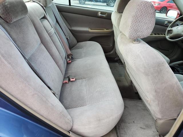 70889586 :رقم المزاد ، 4T1BF32K43U553380 vin ، 2003 Toyota Camry مزاد بيع