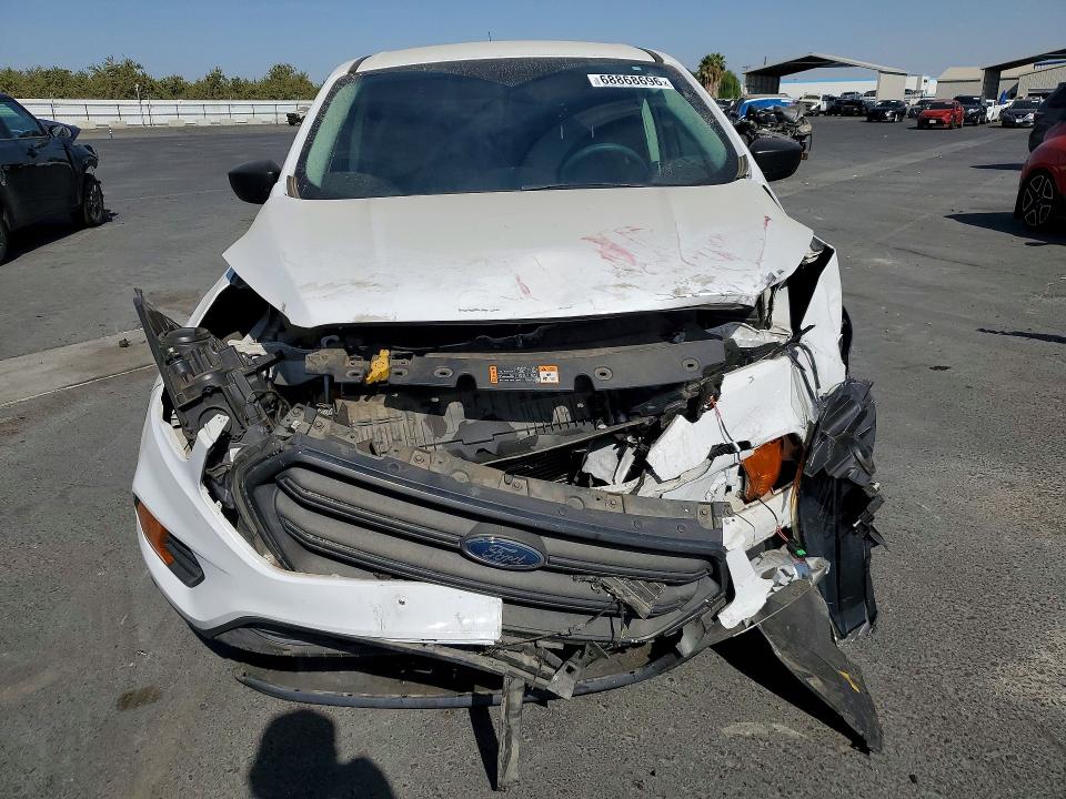 68868696 :رقم المزاد ، 1FMCU0F74KUA06400 vin ، 2019 Ford Escape مزاد بيع