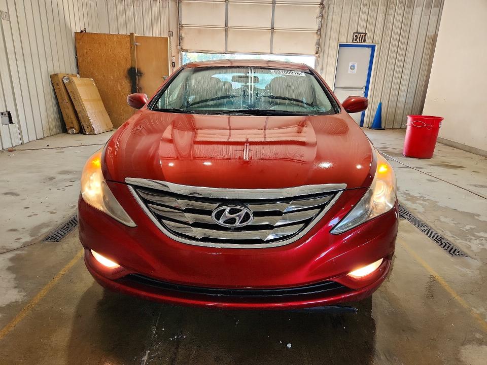 2011 Hyundai Sonata მანქანა იყიდება აუქციონზე, vin: 5NPEC4AB6BH174696, აუქციონის ნომერი: 69100916