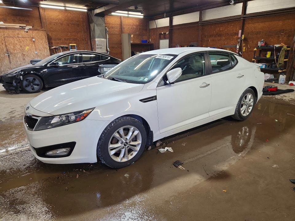 2011 Kia Optima მანქანა იყიდება აუქციონზე, vin: KNAGN4A79B5082834, აუქციონის ნომერი: 68250416