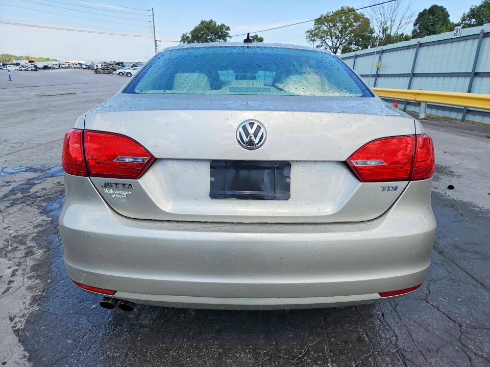 2013 Volkswagen Jetta მანქანა იყიდება აუქციონზე, vin: 3VWLL7AJ4DM232704, აუქციონის ნომერი: 68572806