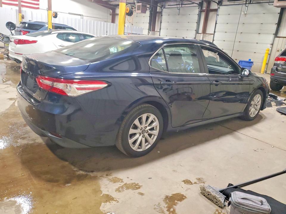 Продаж на аукціоні авто 2018 Toyota Camry, vin: 4T1B11HK2JU607203, номер лоту: 68679576