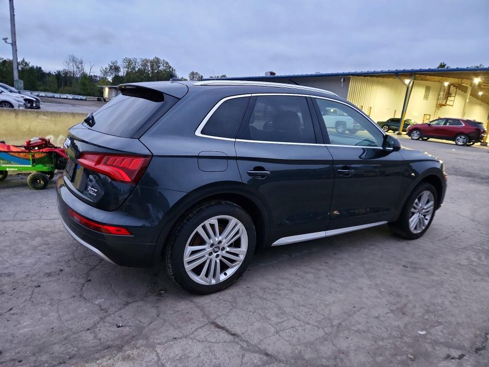 Продаж на аукціоні авто 2018 Audi Q5, vin: WA1CNAFY3J2019370, номер лоту: 69933936