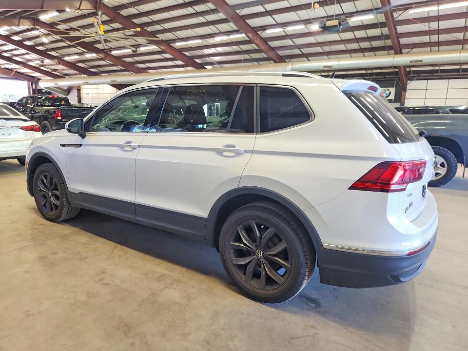 68617176 :رقم المزاد ، 3VV3B7AX7PM020721 vin ، 2023 Volkswagen Tiguan مزاد بيع