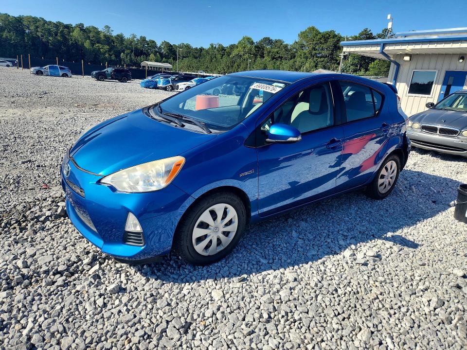 2013 Toyota Prius C მანქანა იყიდება აუქციონზე, vin: JTDKDTB33D1546328, აუქციონის ნომერი: 69008576