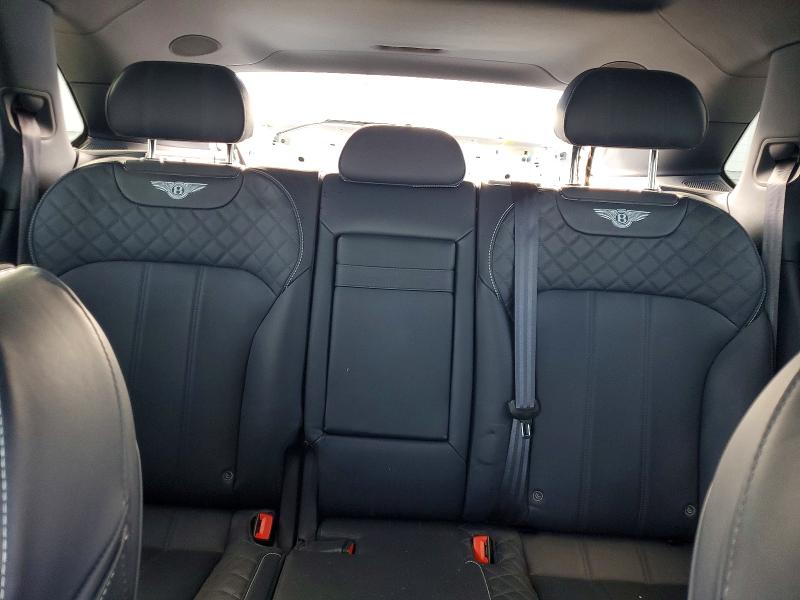68801296 :رقم المزاد ، SJAAM2ZV8KC027436         vin ، 2019 Bentley Bentayga مزاد بيع