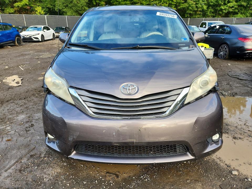 2012 Toyota Sienna მანქანა იყიდება აუქციონზე, vin: 5TDYK3DC8CS268119, აუქციონის ნომერი: 69593756