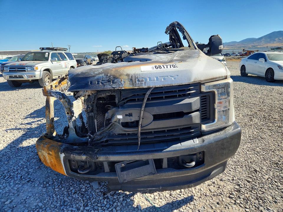 68177036 :رقم المزاد ، 1FT7X2B61KEE27426 vin ، 2019 Ford F250 مزاد بيع