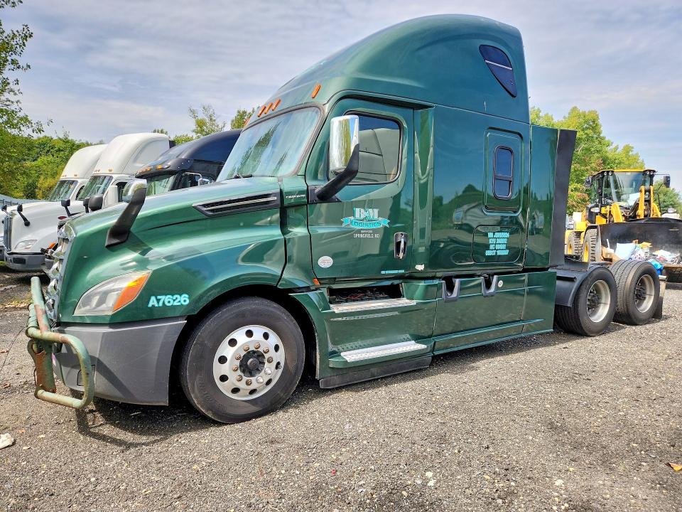 Продажа на аукционе авто 2018 Freightliner Cascadia 126, vin: 3AKJHHDR7JSHU5624, номер лота: 67018786