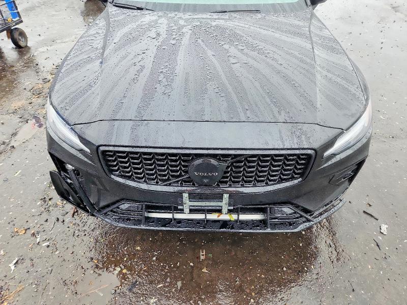 Продажа на аукционе авто 2023 Volvo S60, vin: 7JRL12FH5PG236276, номер лота: 69358416