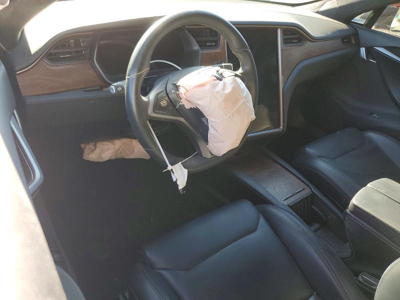 68801036 :رقم المزاد ، 5YJSA1E23JF276116 vin ، 2018 Tesla Model S مزاد بيع