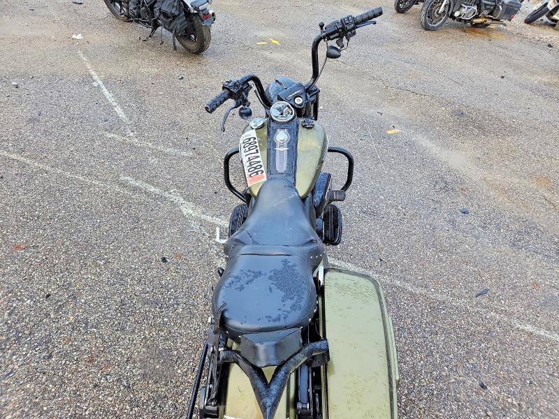 68974486 :رقم المزاد ، 1HD1KVC22HB694777 vin ، 2017 Harley-davidson Flhrxs مزاد بيع