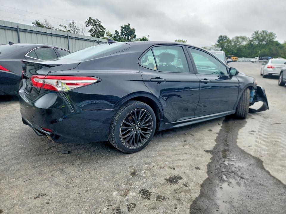 2019 Toyota Camry მანქანა იყიდება აუქციონზე, vin: 4T1B11HK4KU261334, აუქციონის ნომერი: 67653536