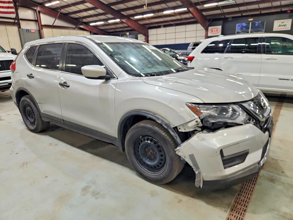 2017 Nissan Rogue მანქანა იყიდება აუქციონზე, vin: JN8AT2MV1HW014533, აუქციონის ნომერი: 68881596