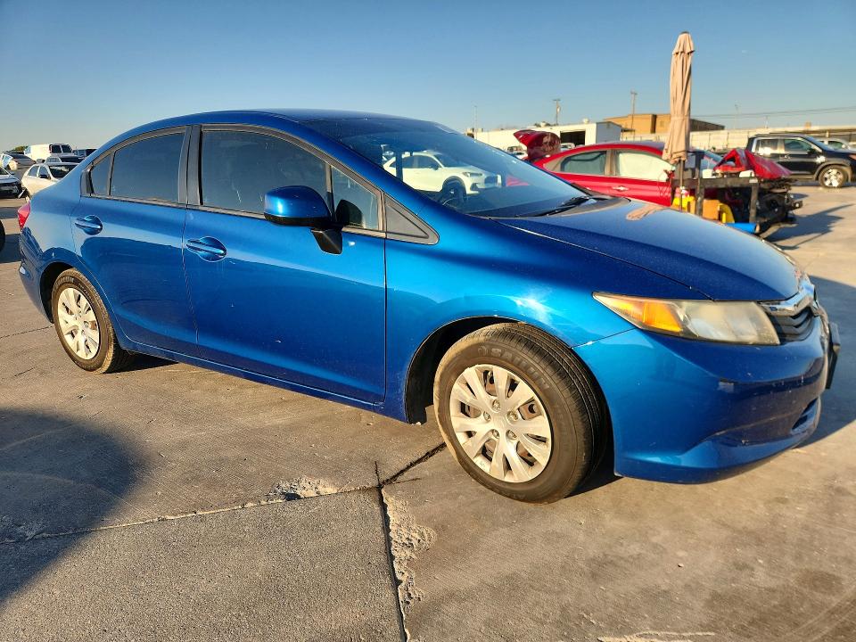 69606156 :رقم المزاد ، 19XFB2F57CE322777 vin ، 2012 Honda Civic مزاد بيع