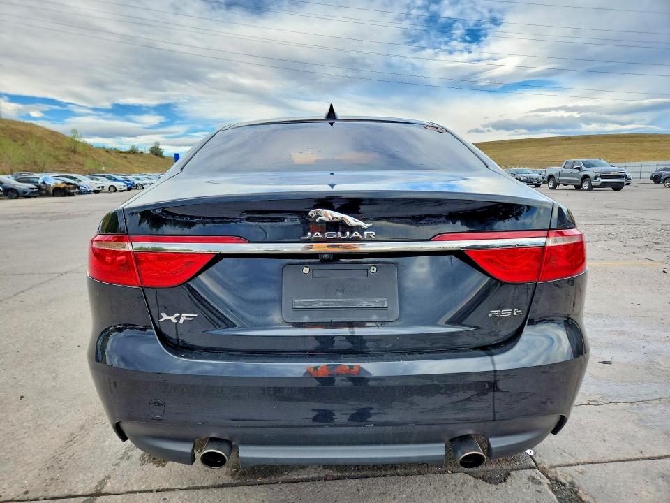 2018 Jaguar Xf მანქანა იყიდება აუქციონზე, vin: SAJBR4FX4JCY70152, აუქციონის ნომერი: 68182036