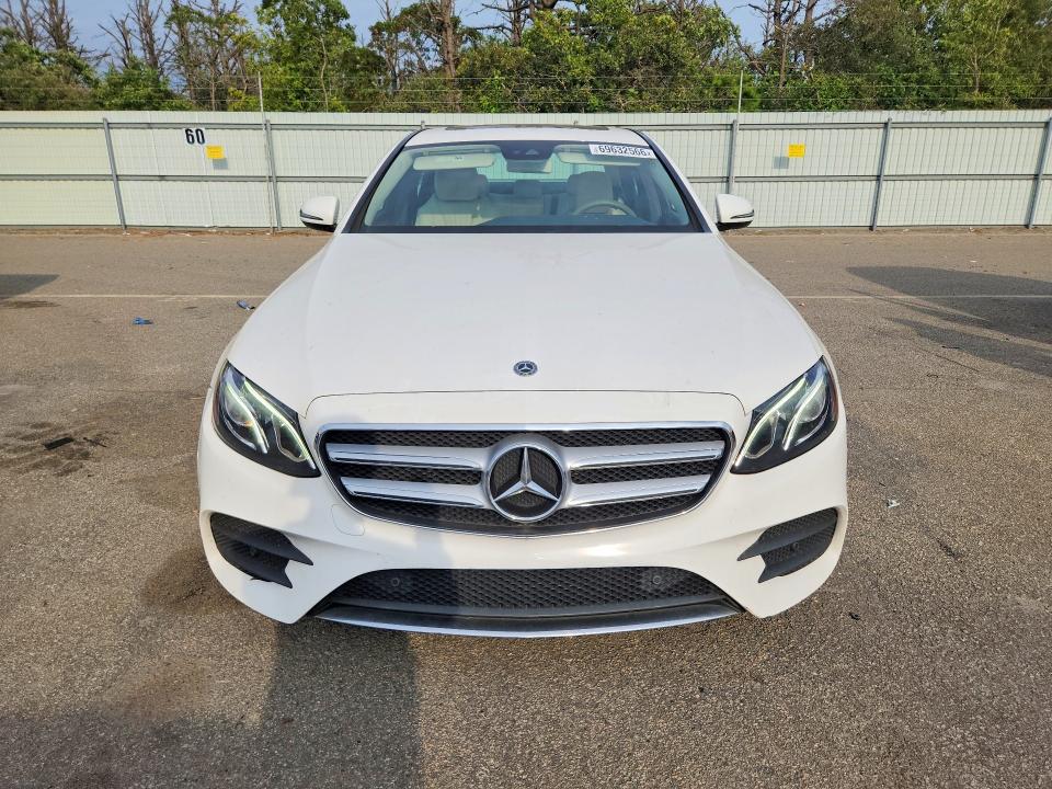 69632566 :رقم المزاد ، WDDZF4JB4JA436865 vin ، 2018 Mercedes-benz E مزاد بيع