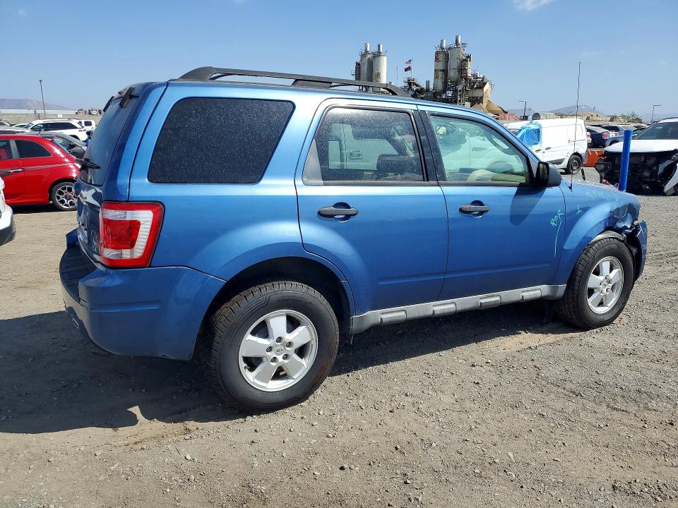 69986366 :رقم المزاد ، 1FMCU9DG5AKC93537 vin ، 2010 Ford Escape مزاد بيع