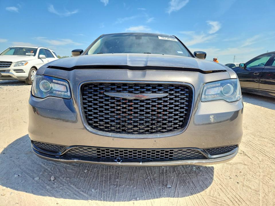 Auction sale of the 2020 Chrysler 300, vin: 2C3CCARG1LH233724, lot number: 70730106
