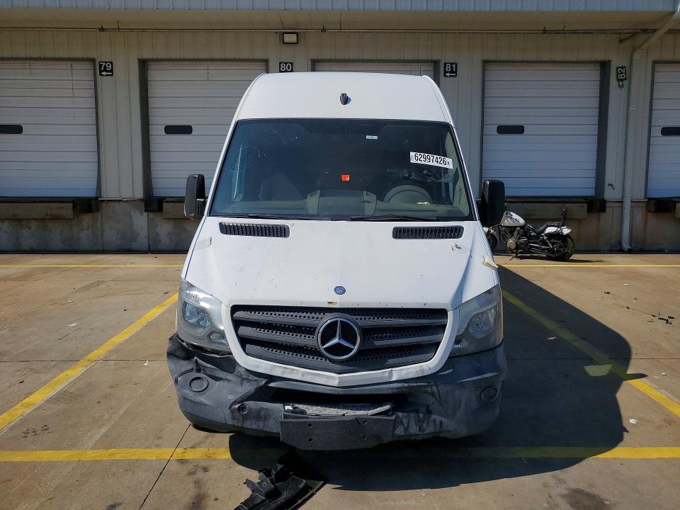 Продажа на аукционе авто 2015 Mercedes-benz Sprinter, vin: WD3PE8DCXFP145706, номер лота: 62997426