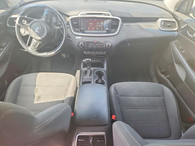 67694666 :رقم المزاد ، 5XYPGDA38HG267127 vin ، 2017 Kia Sorento مزاد بيع