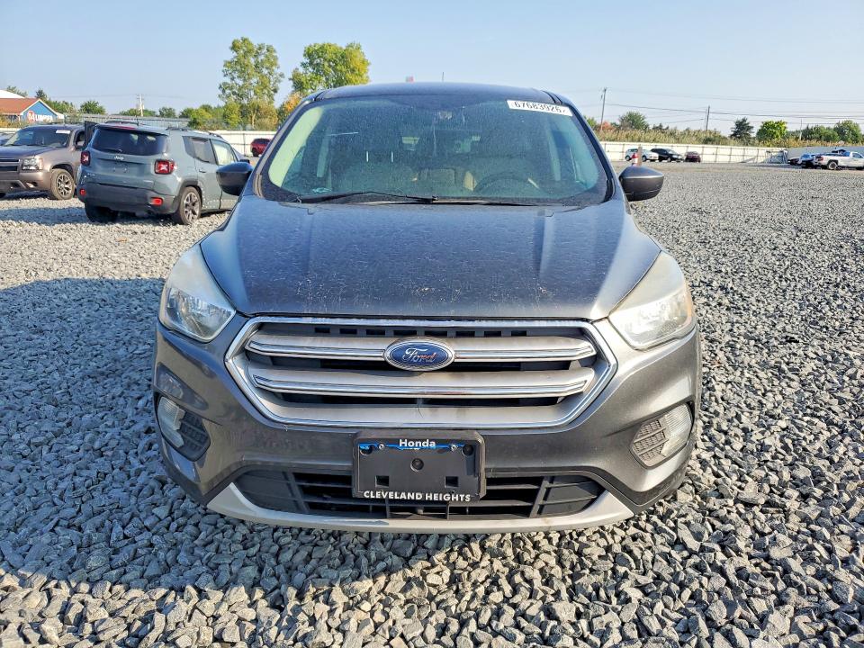 Продаж на аукціоні авто 2017 Ford Escape, vin: 1FMCU0GD5HUA53660, номер лоту: 67683926