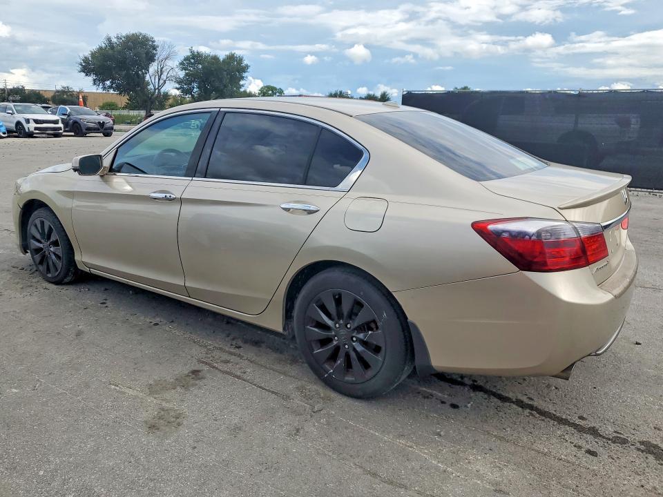 Продажа на аукционе авто 2014 Honda Accord, vin: 1HGCR3F85EA024668, номер лота: 67867806