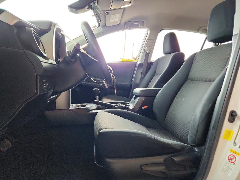 Продажа на аукционе авто 2017 Toyota Rav4, vin: JTMZFREV2HJ703118, номер лота: 68606956
