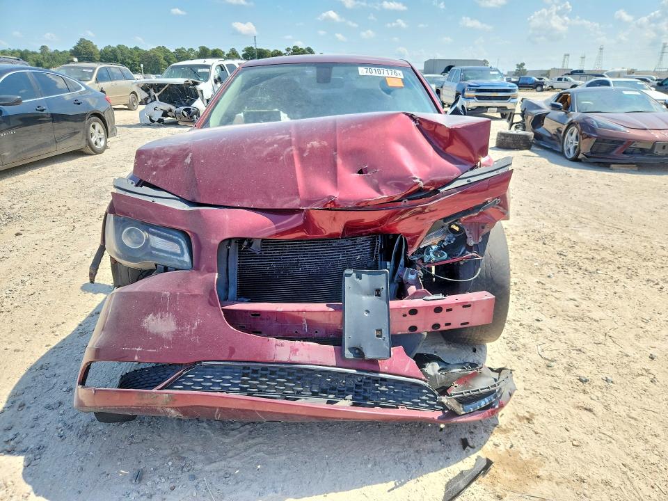 70107176 :رقم المزاد ، 2C3CCAAG3KH582667 vin ، 2019 Chrysler 300 مزاد بيع