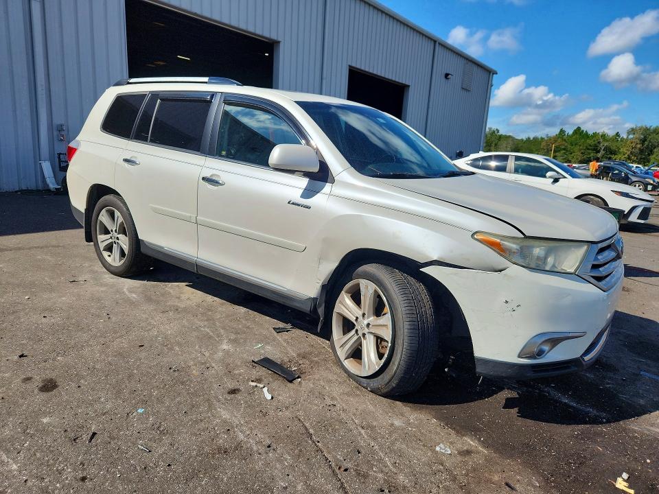 Продажа на аукционе авто 2013 Toyota Highlander, vin: 5TDYK3EH8DS103070, номер лота: 68773026